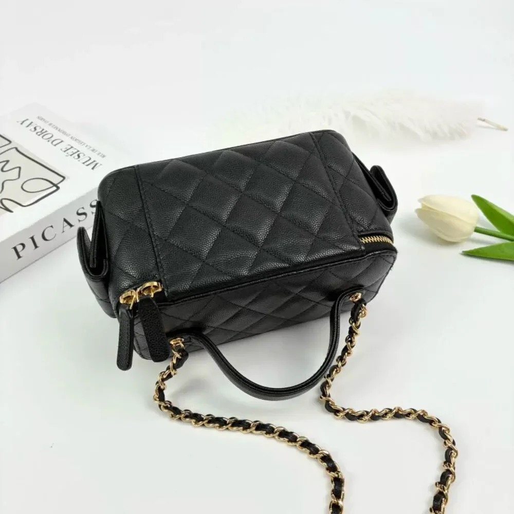 CHANEL brand color